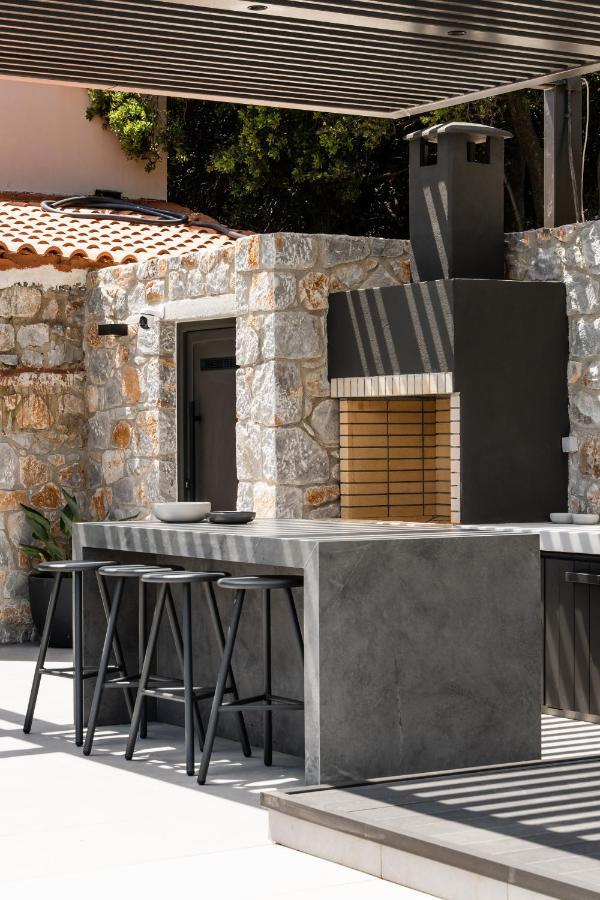 Eumelia Iconic Villa, With Heated Pool & Whirlpool, By Thinkvilla Asi Gonia 외부 사진